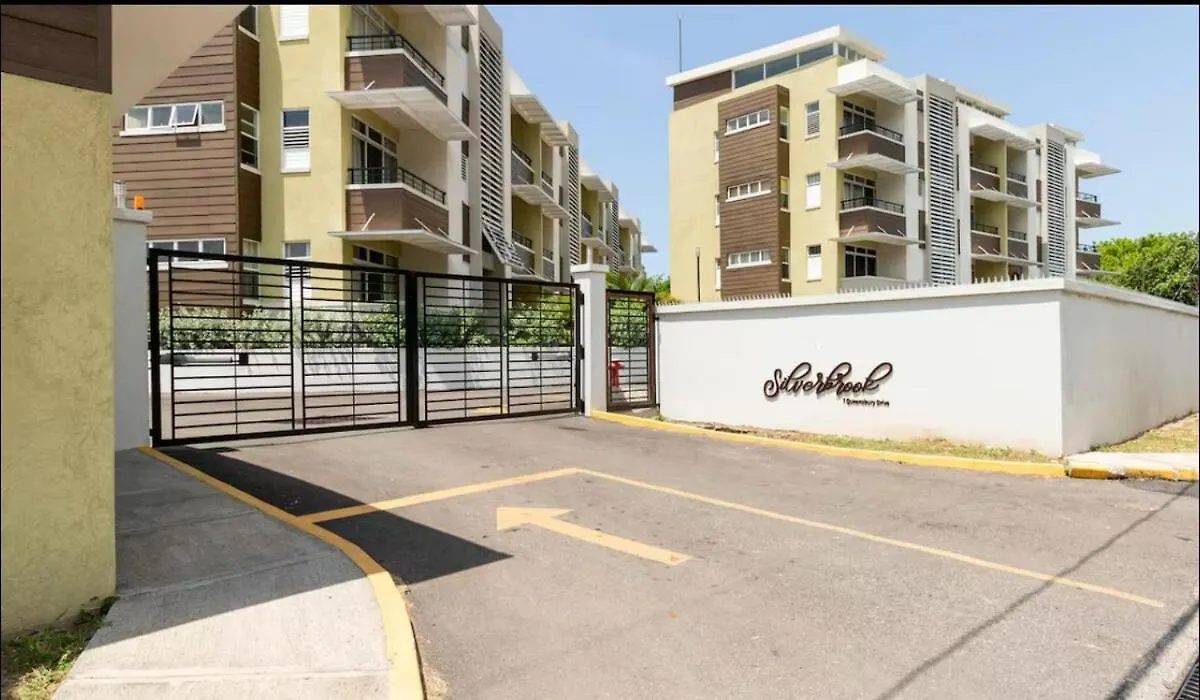 Apartman Luxe City Haven At Silverbrook Kingston