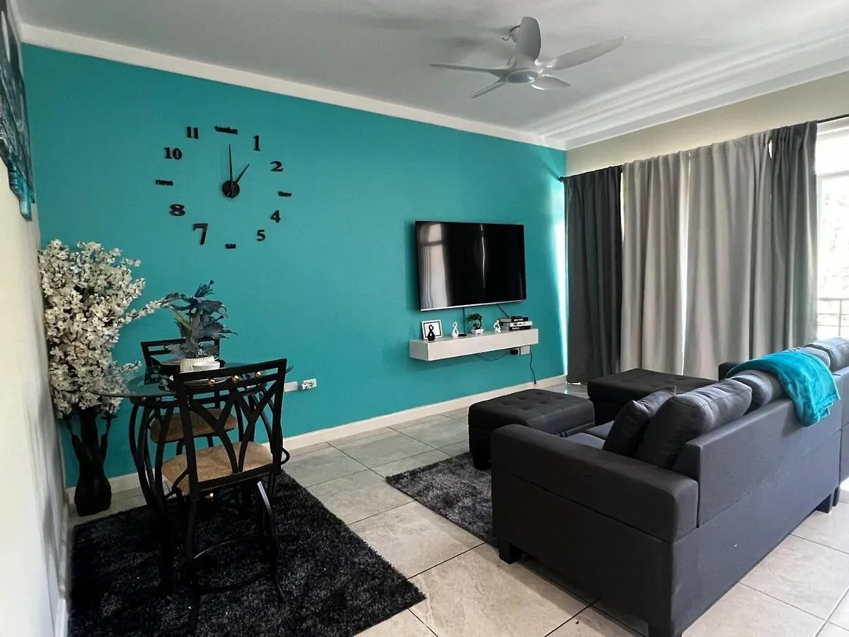 Luxe City Haven At Silverbrook Kingston Apartman